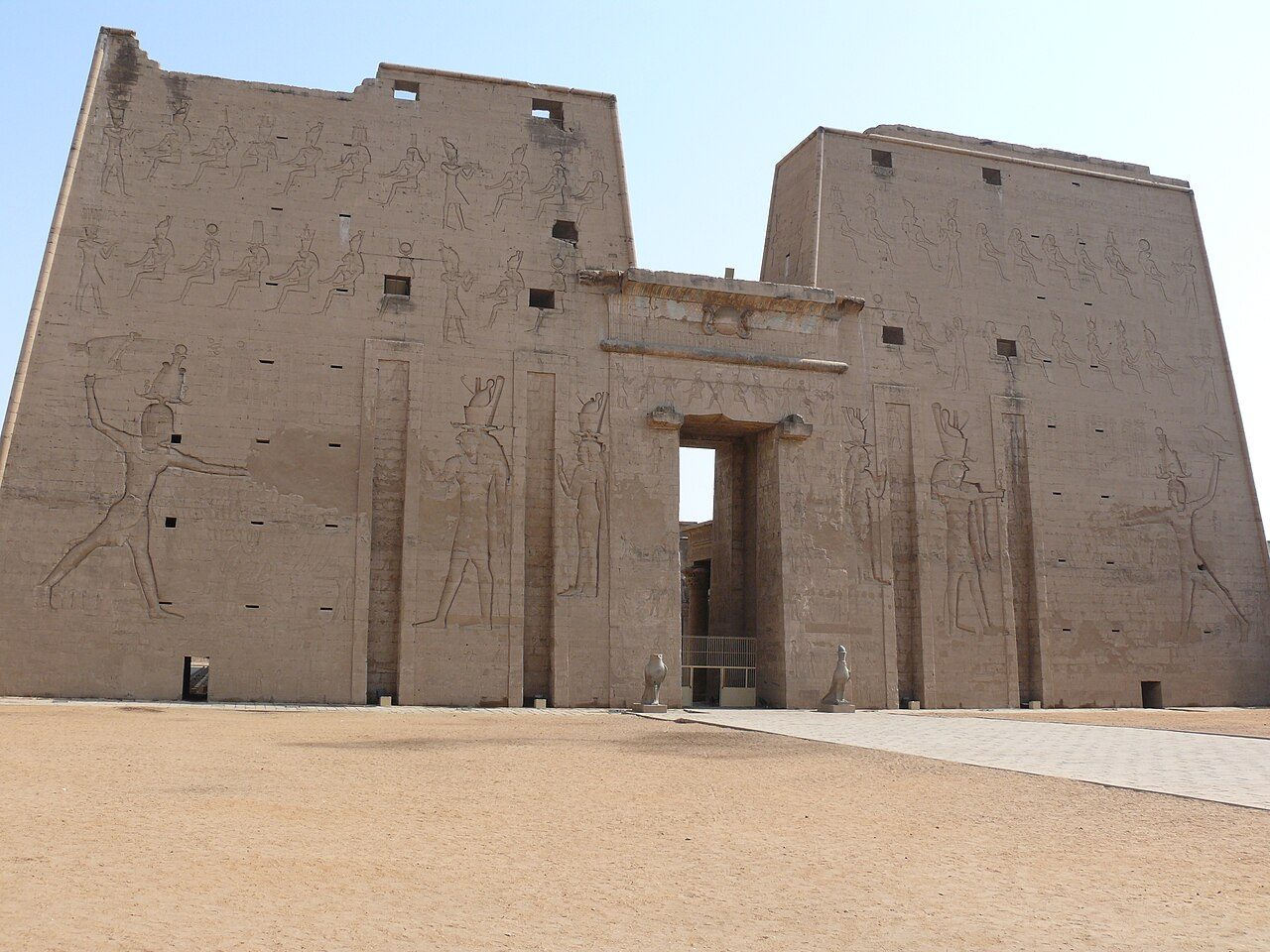 Edfu