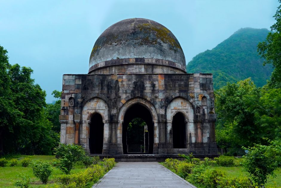 Ashagi Govhar Agha Mosque