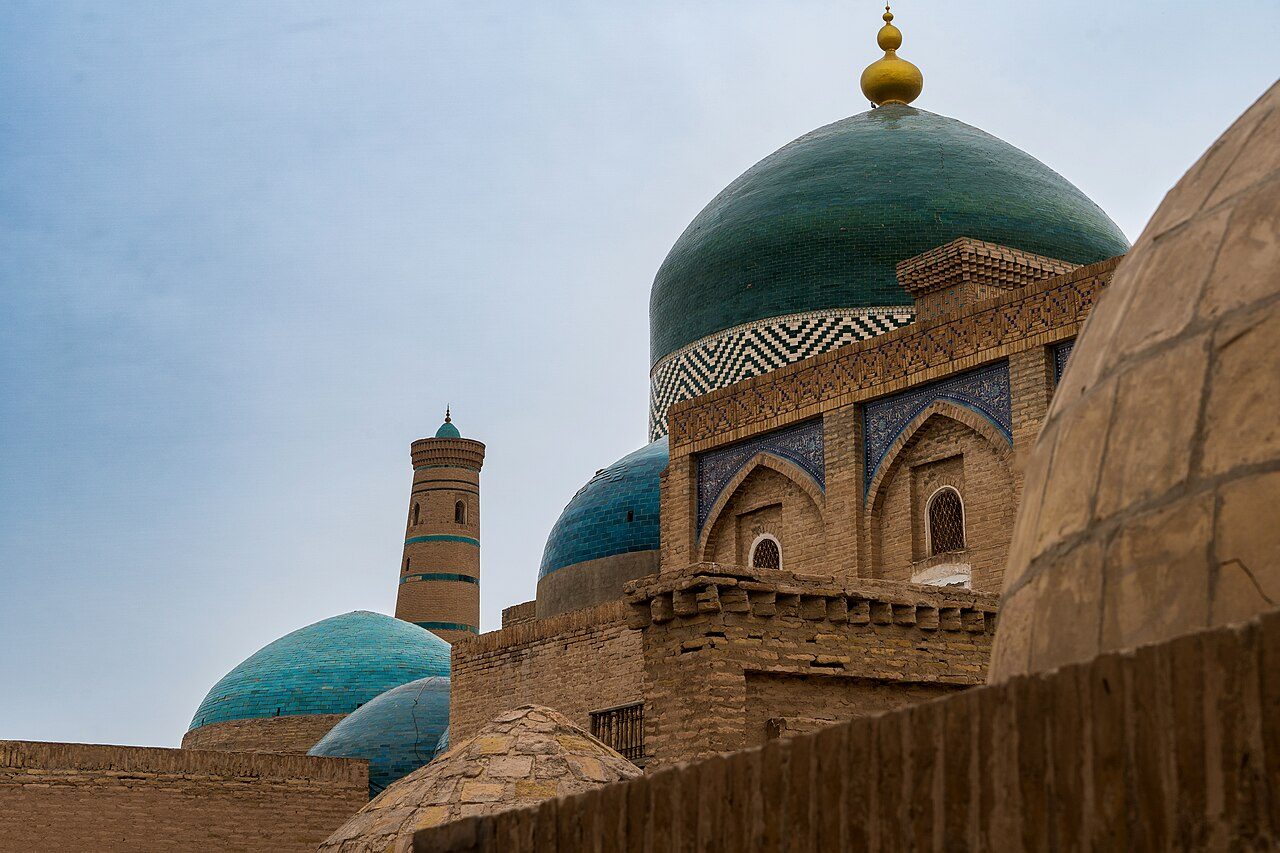Pahlavon Mahmud Mausoleum
